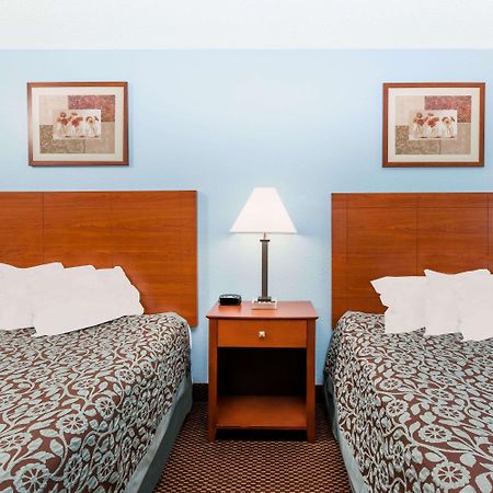 Days Inn By Wyndham Ankeny - Des Moines Exterior foto