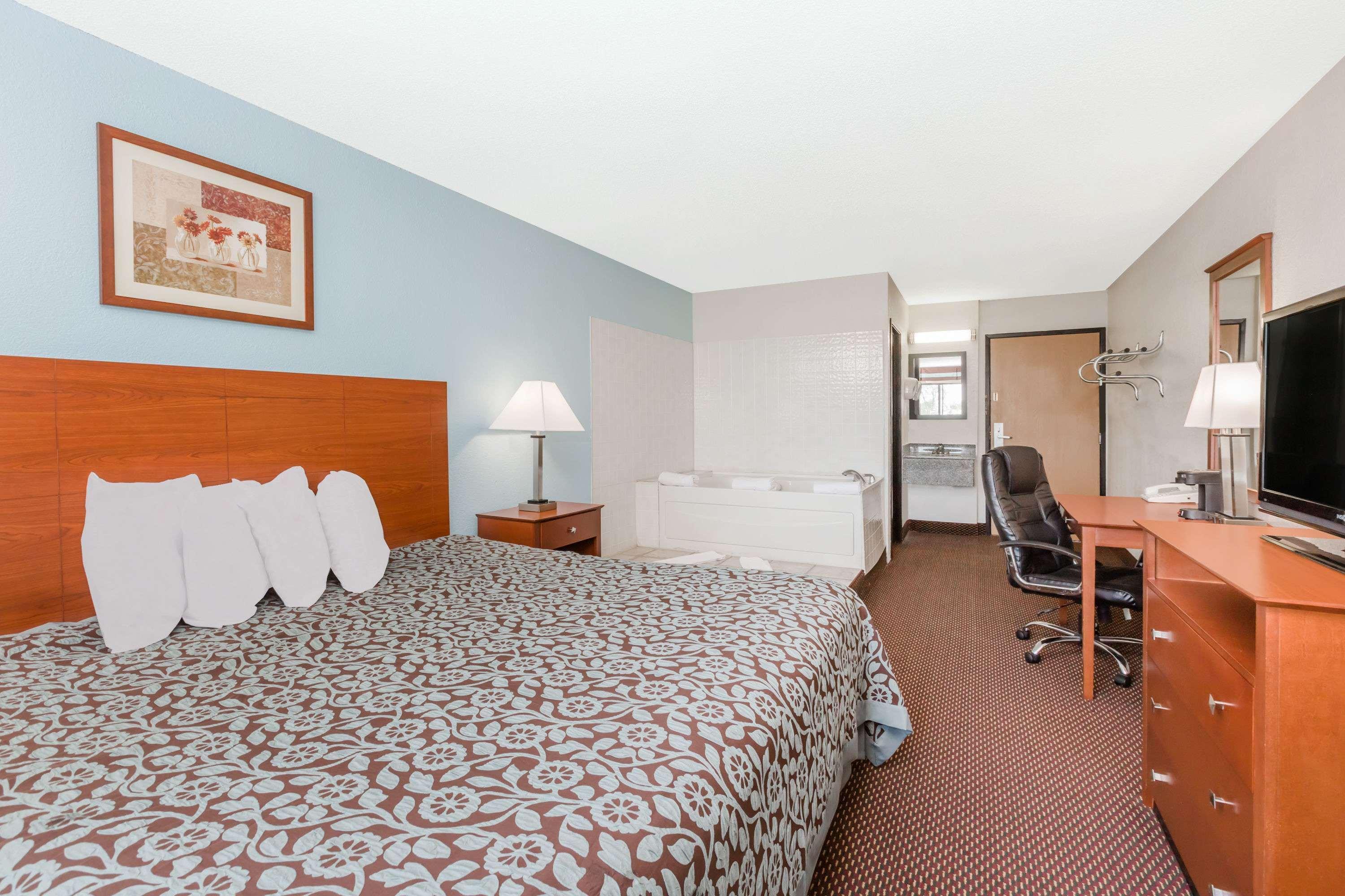 Days Inn By Wyndham Ankeny - Des Moines Exterior foto
