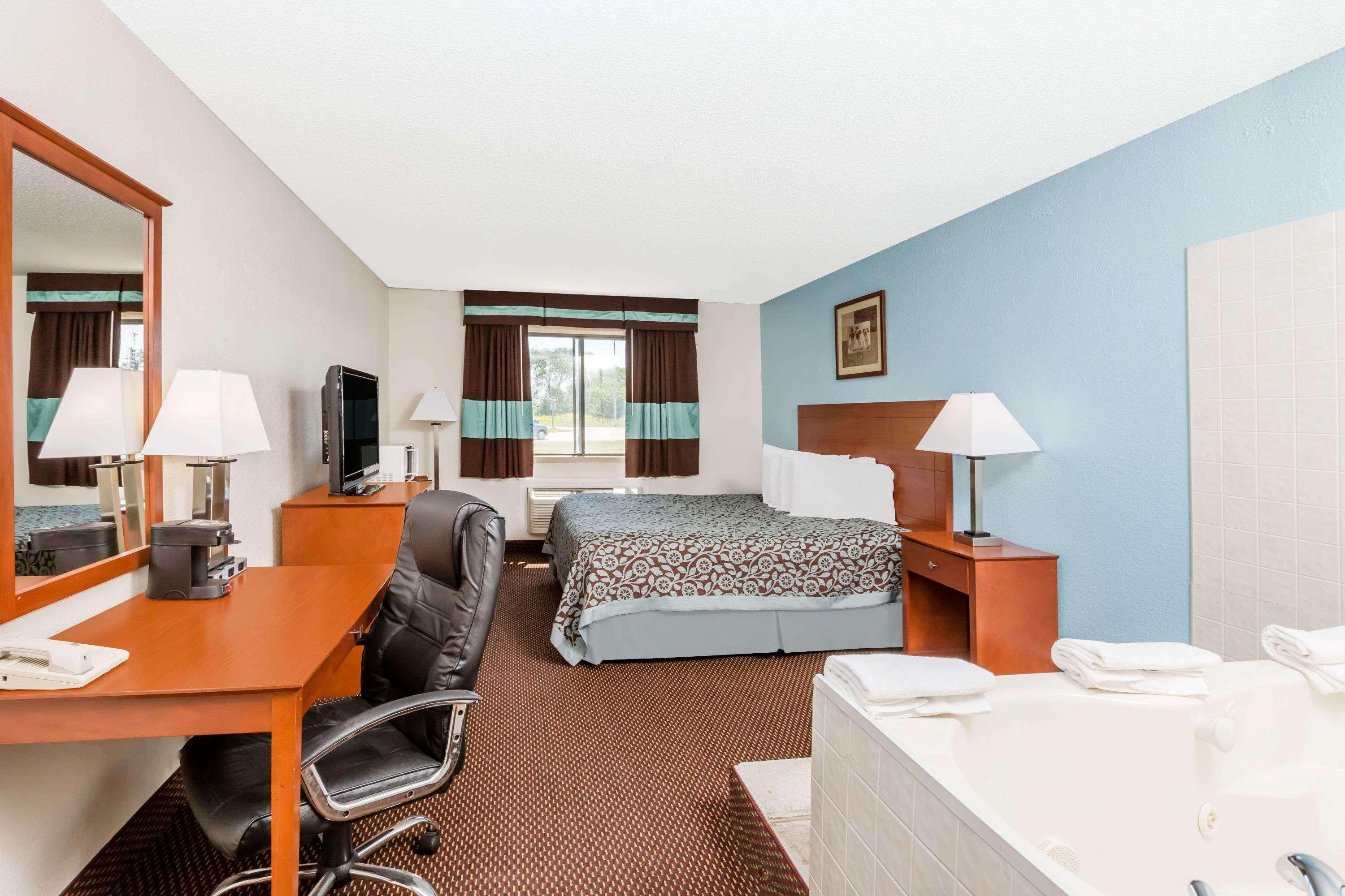 Days Inn By Wyndham Ankeny - Des Moines Exterior foto